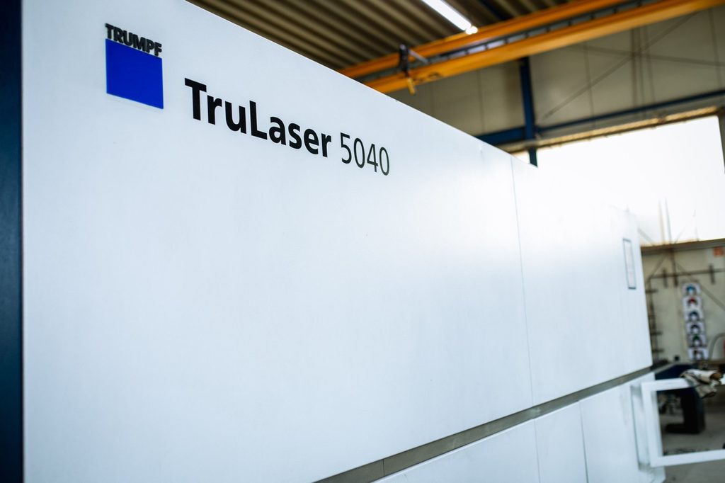 Faserlaser-Schneidanlage